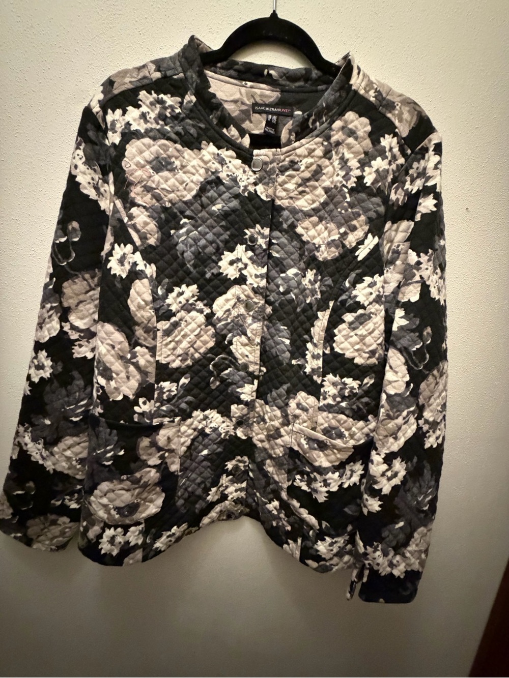 Isaac Mizrahi Black & Gray Quilted Floral Bomber Jacket